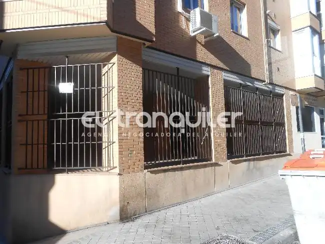 Vista exterior de Estudio de alquiler en Madrid con Aire acondicionado, Amueblado y Lavadora