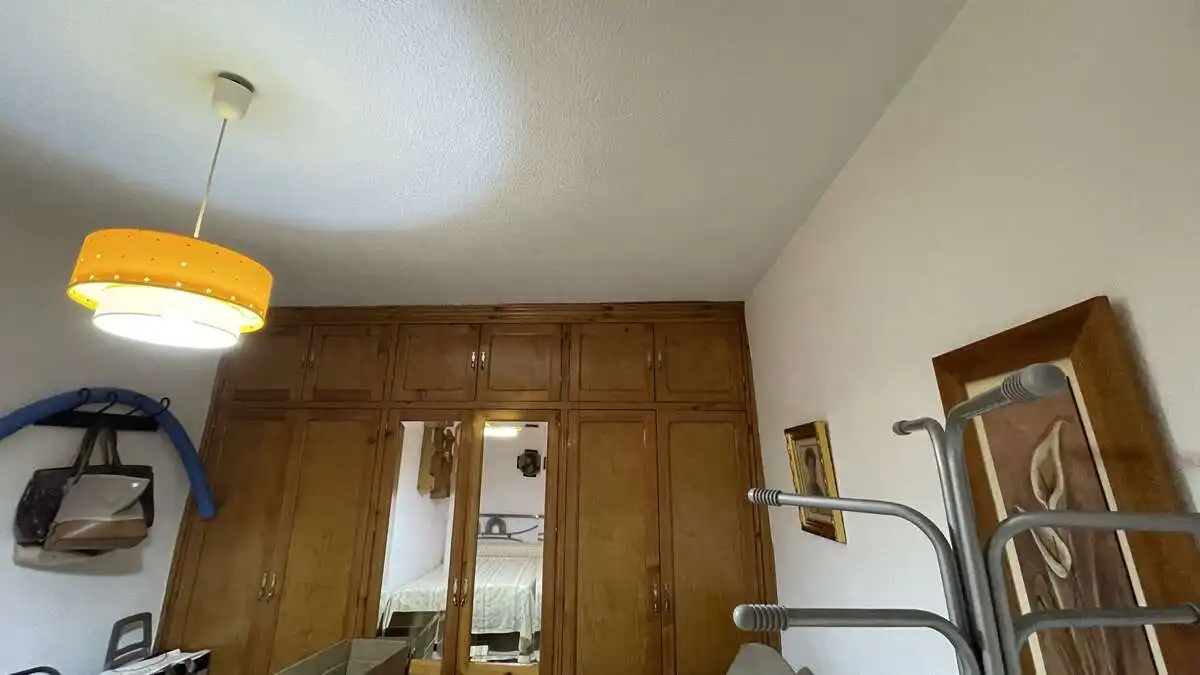 Flat for rent in Granada  with Air Conditioner and Heating