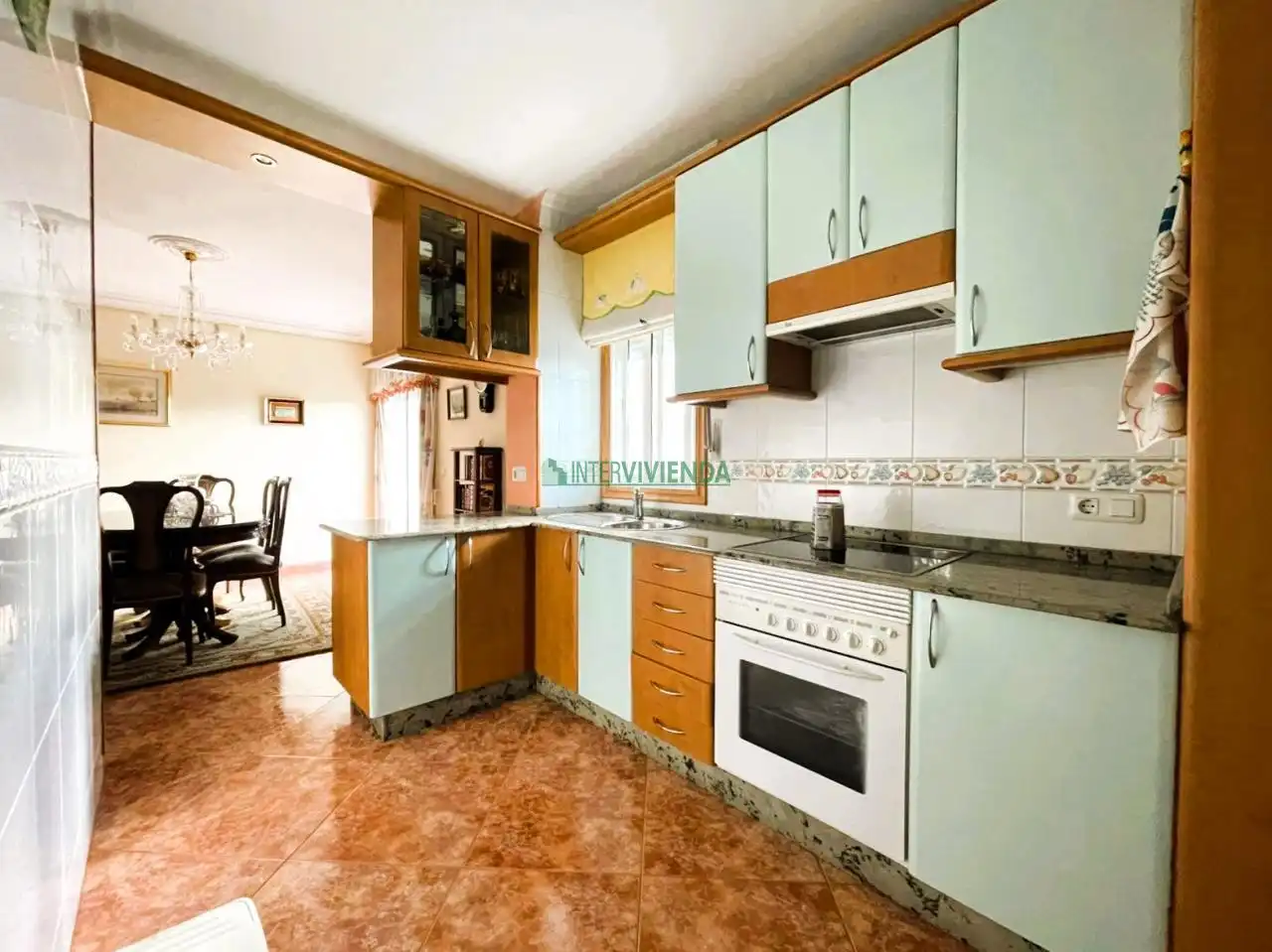 Cocina de Casa o chalet en venta en Redondela con Calefacción, Jardín privado y Terraza