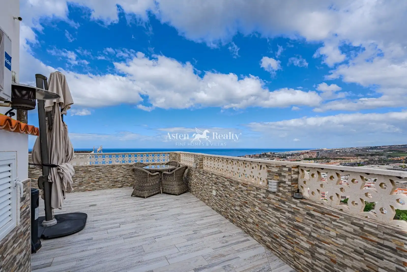 Bungalow with pool for sale in Baleares, imagen 2