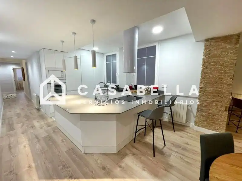 Kitchen of Flat for share in Valencia  with Air Conditioner, Heating and Furnished
