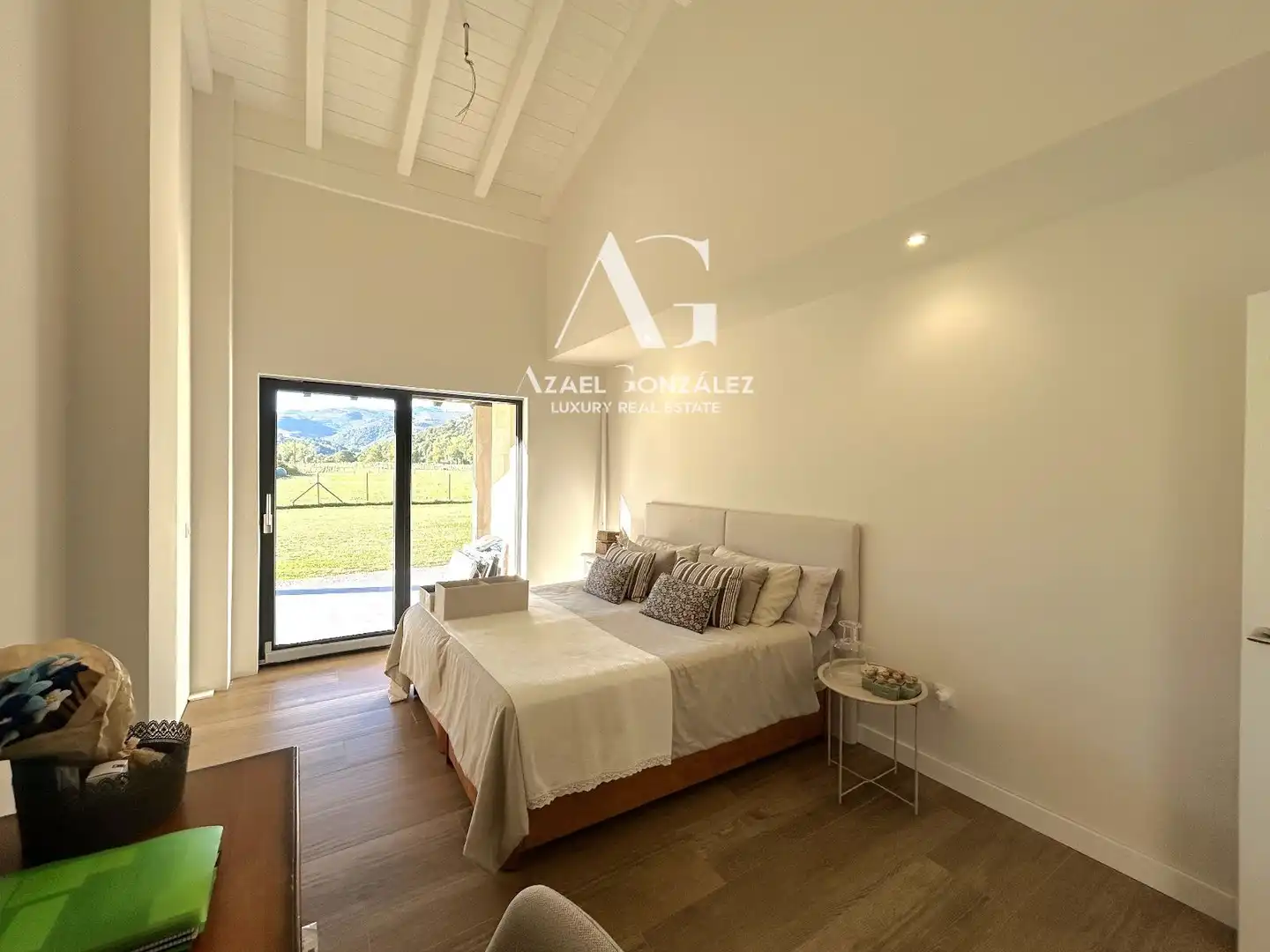 Bedroom of Houses for sale in Cabuérniga, Cantabria