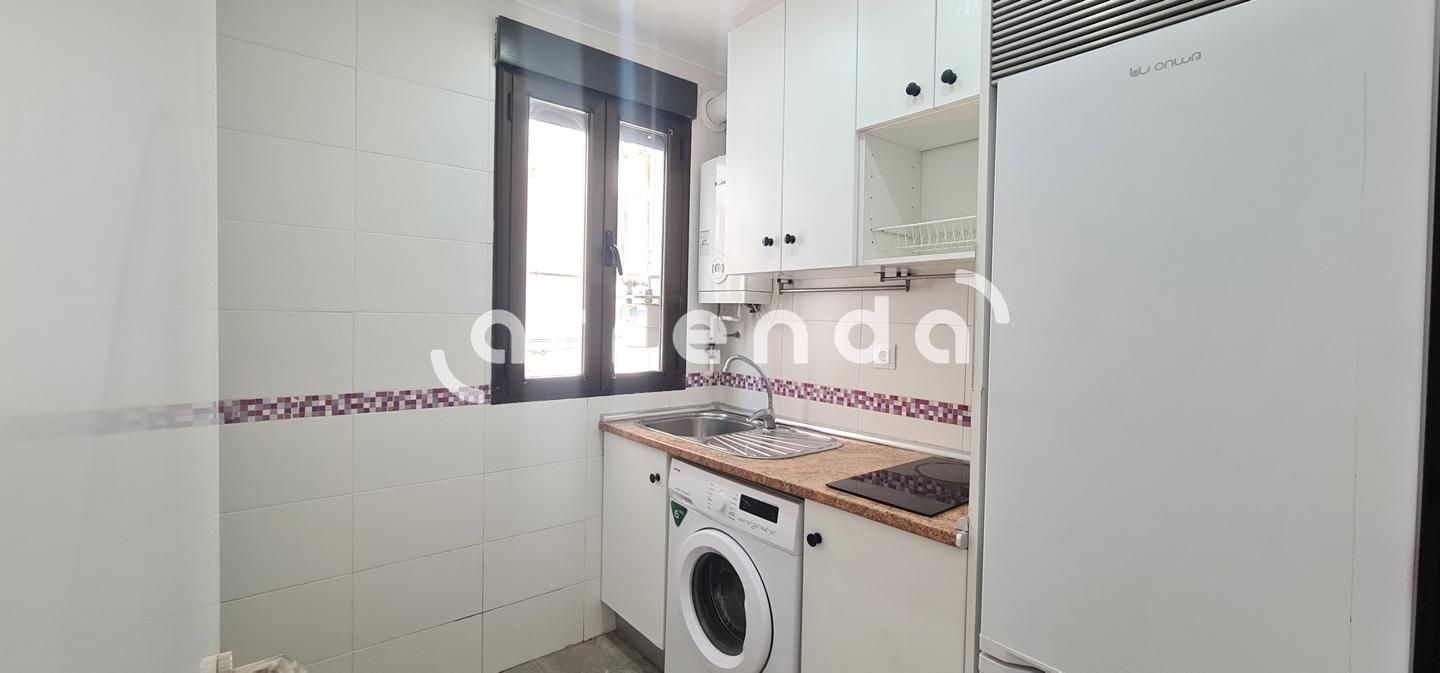 Kitchen of Flat to rent in  Madrid Capital  with Heating