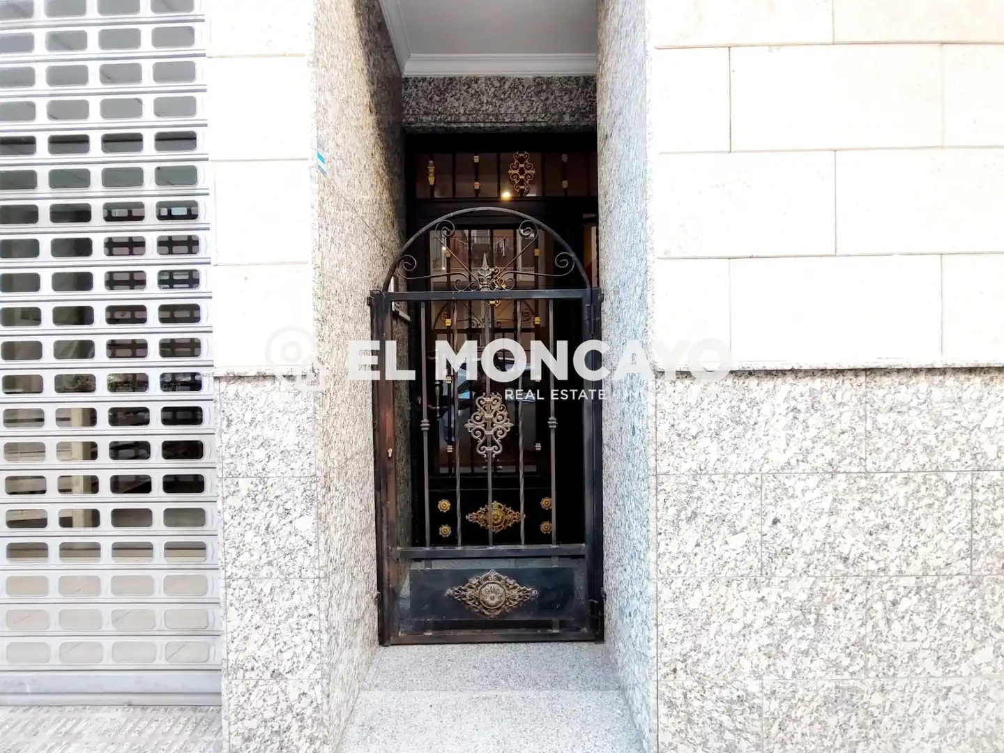 Apartments for sale in Almoradí  with Air Conditioner, Heating and Furnished