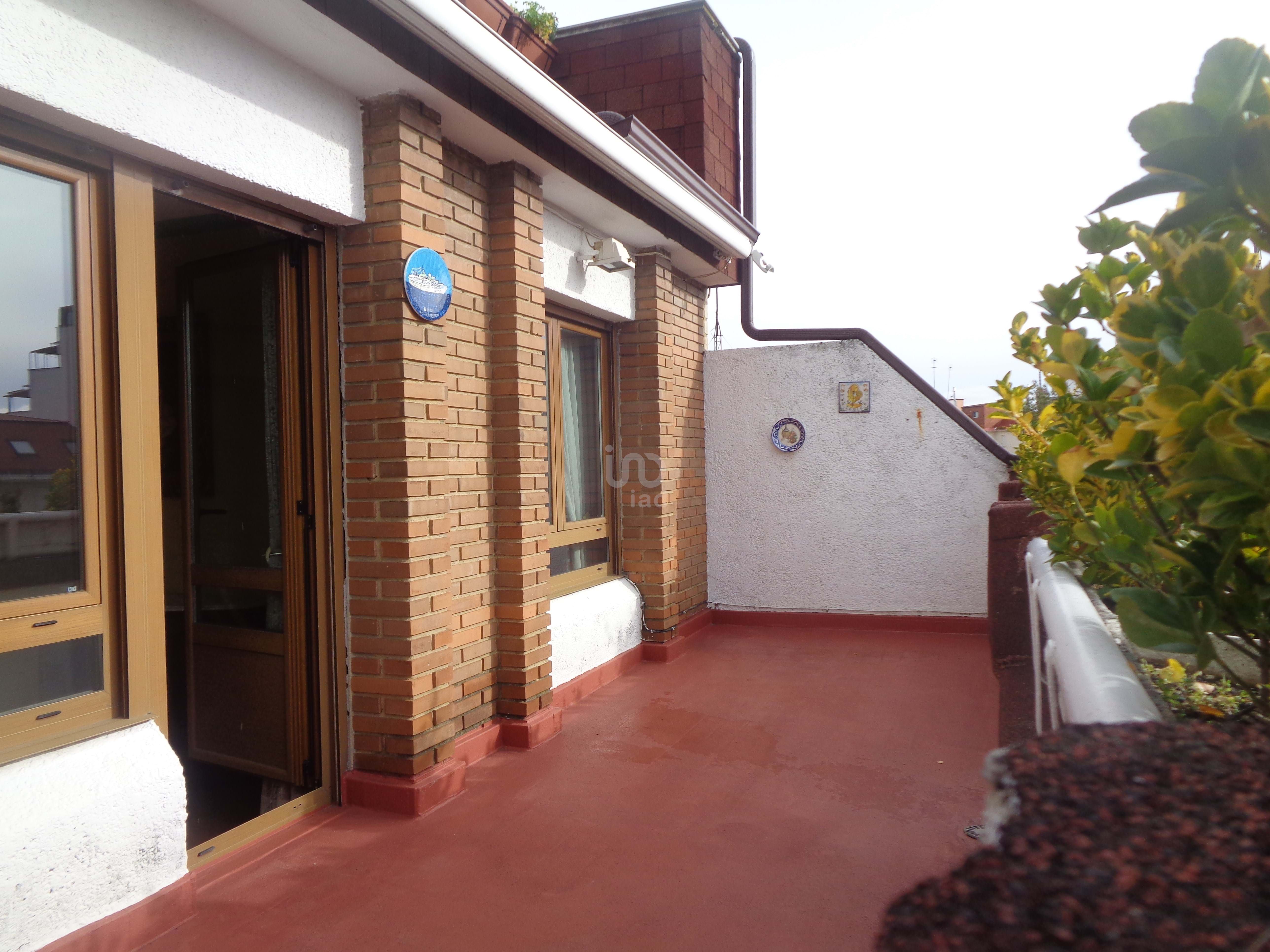Exterior view of Attic for sale in León Capital   with Heating and Terrace