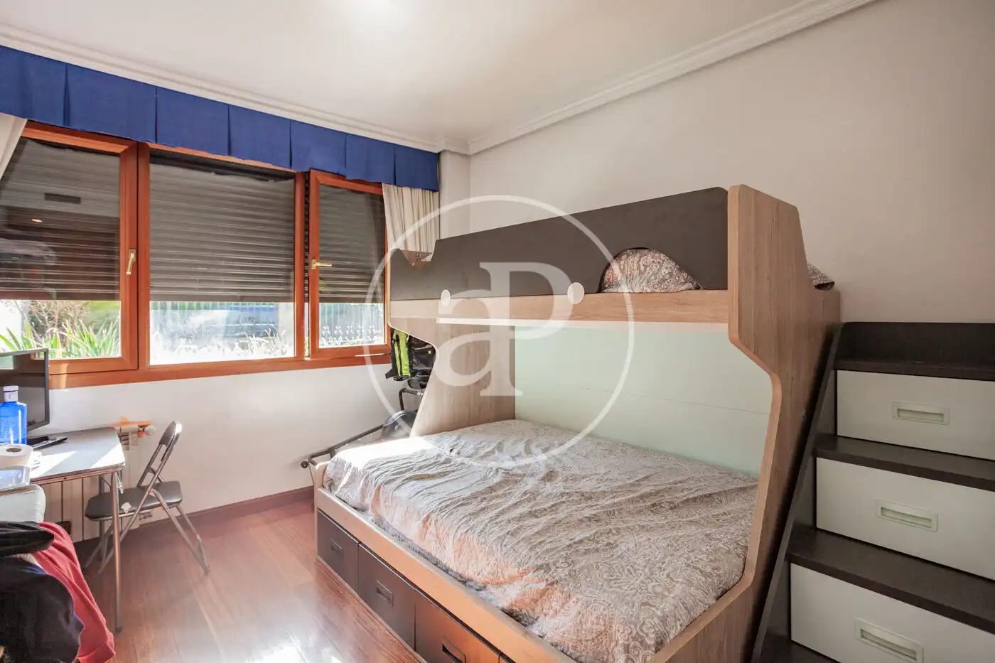 Habitación de Casa o chalet en venta en Pozuelo de Alarcón con Aire acondicionado, Calefacción y Jardín privado
