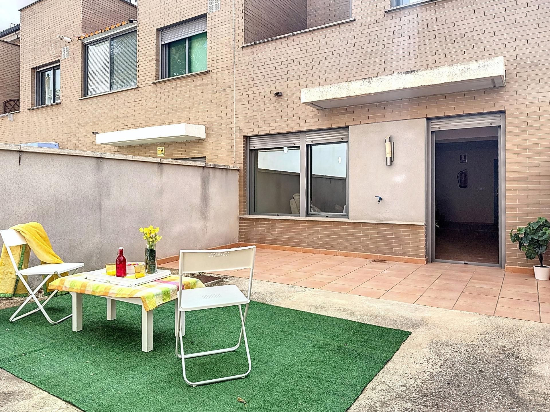 Terrace of Single-family semi-detached for sale in Onil  with Heating, Private garden and Terrace