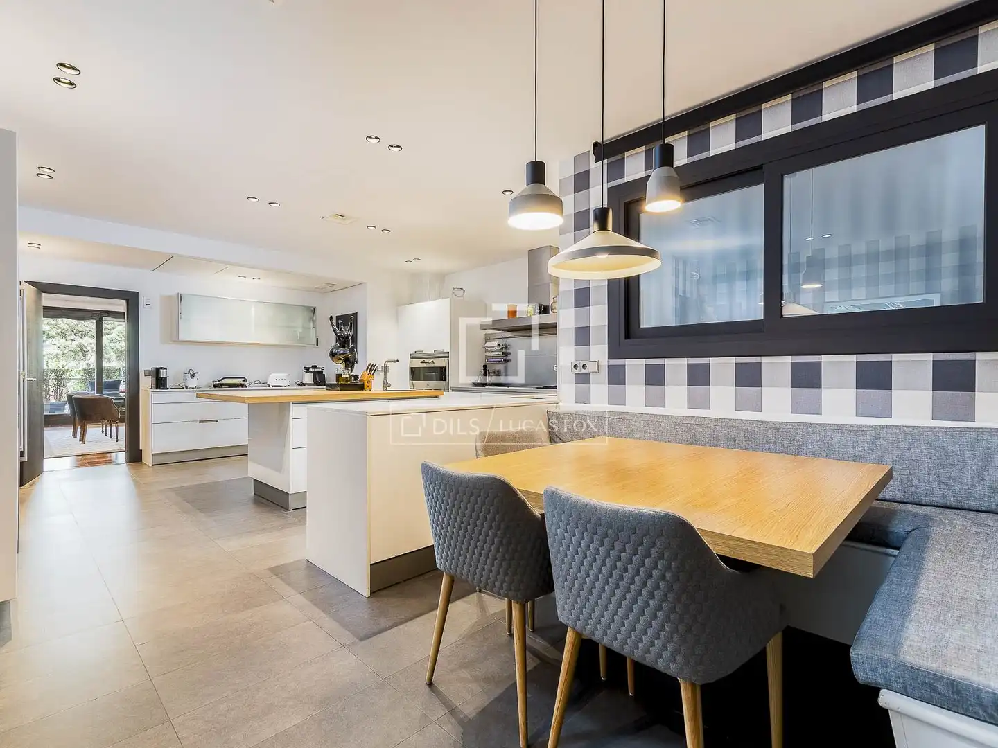 Cocina de Piso en venta en Barcelona con Aire acondicionado, Calefacción y Parquet