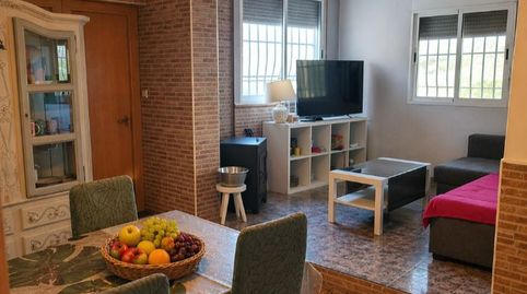Chalet independiente con apartamento, piscina, placas solares y gran parcela en Villamarxant, imagen 4