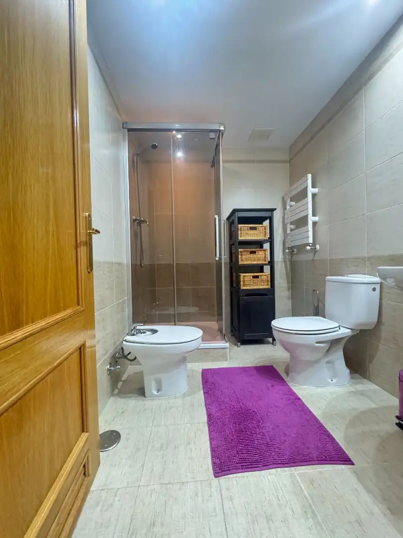 Baño de Piso en venta en Avilés con Calefacción, Parquet y Terraza