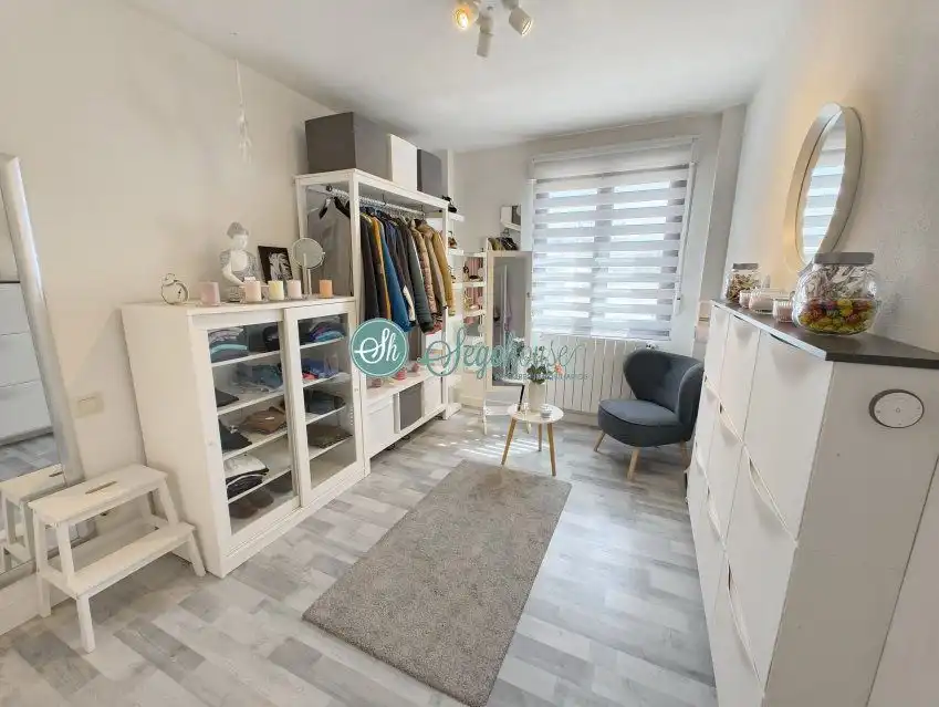 Habitación de Piso en venta en Torrecaballeros con Calefacción, Terraza y Amueblado