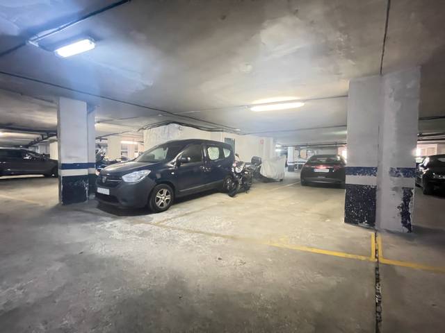 Garaje en Venta en Carrer del Músic Jaume Isern en Centre