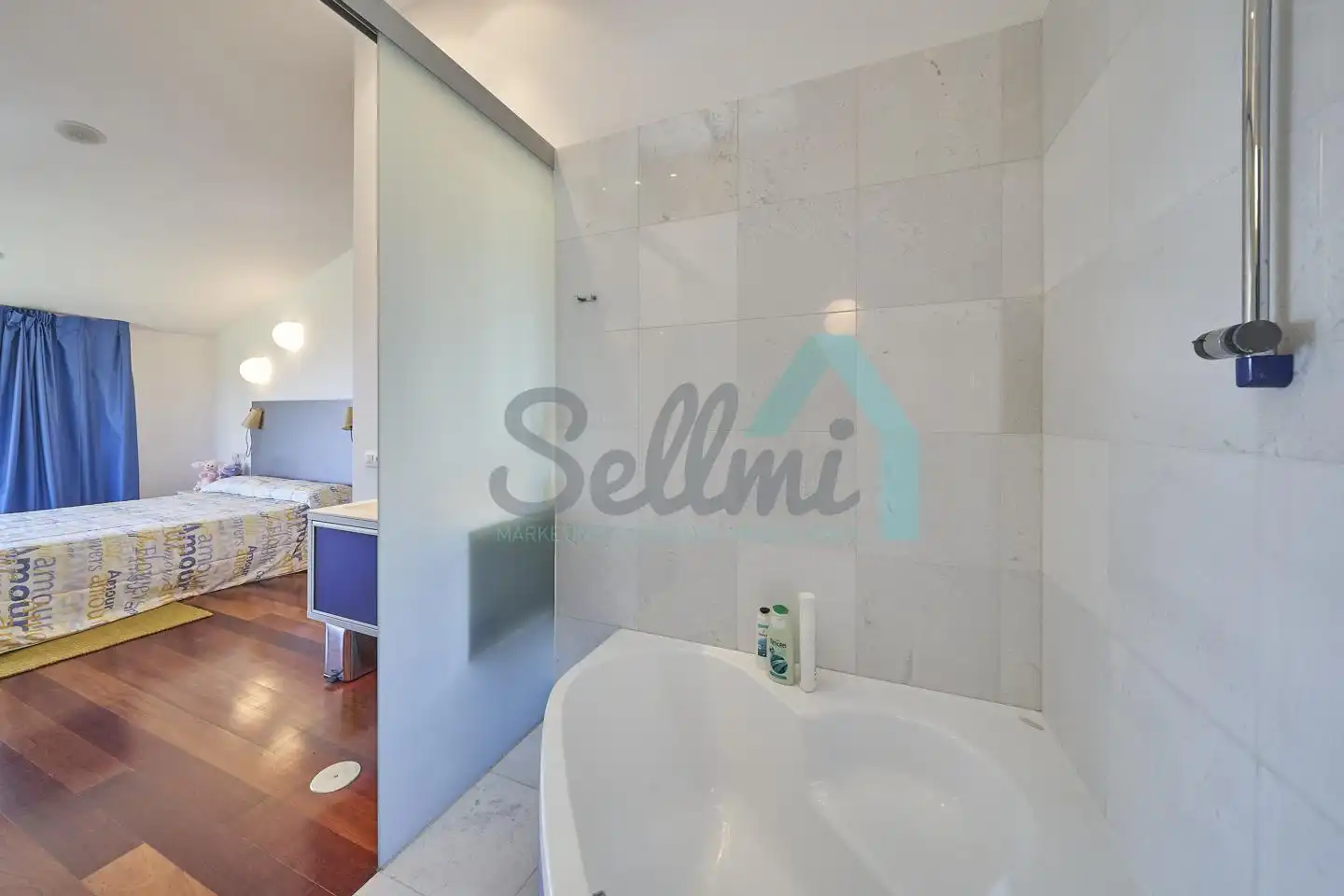 Bathroom of Houses for sale in Gozón  with Heating, Private garden and Terrace