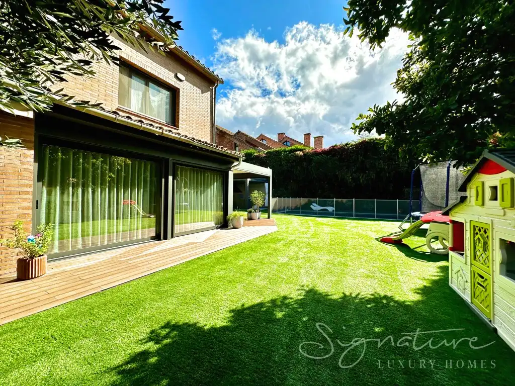 Houses for sale in Golf - Can Trabal