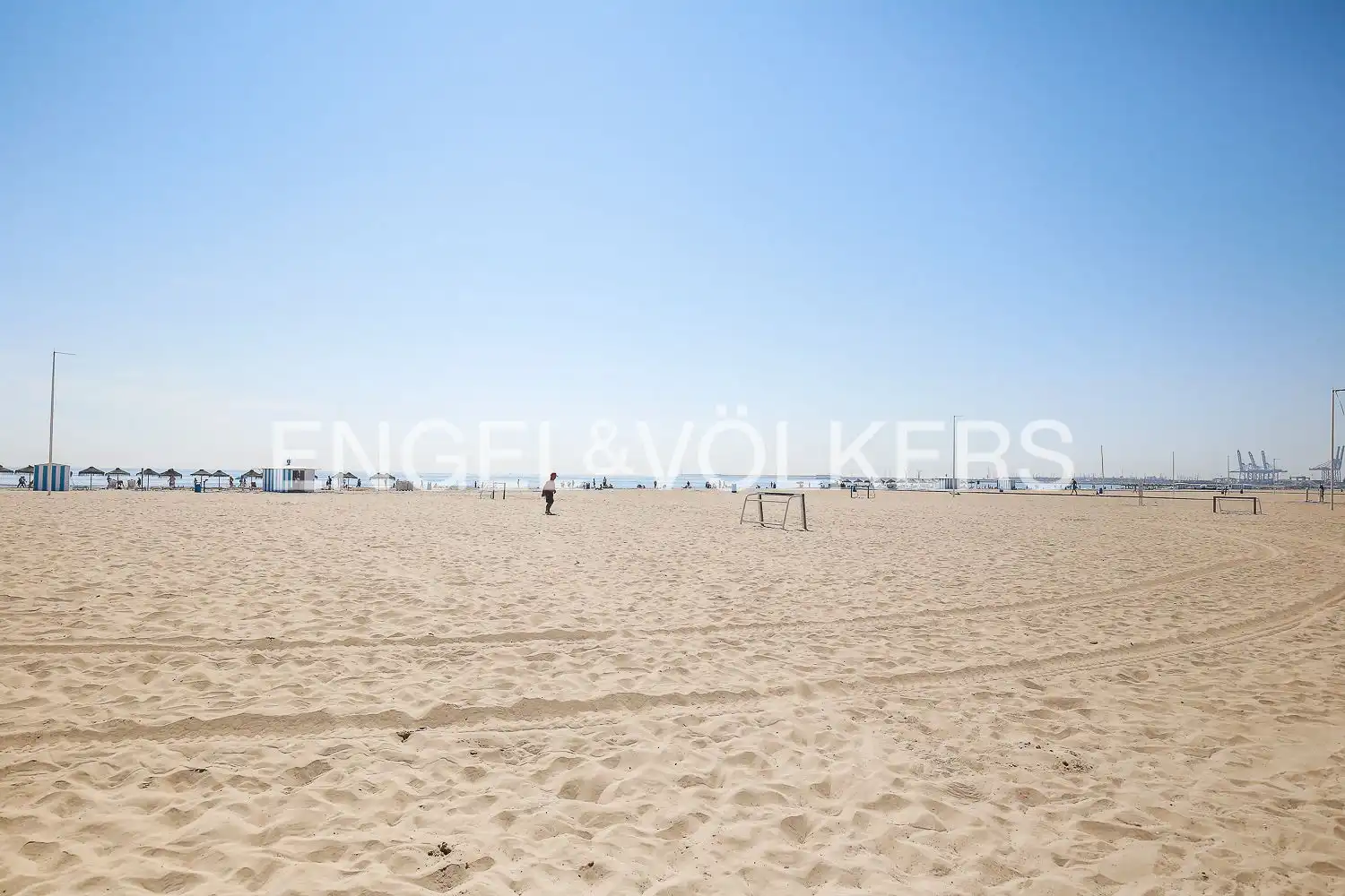 Flat for sale in Valencia  with Air Conditioner, Heating and Parquet flooring