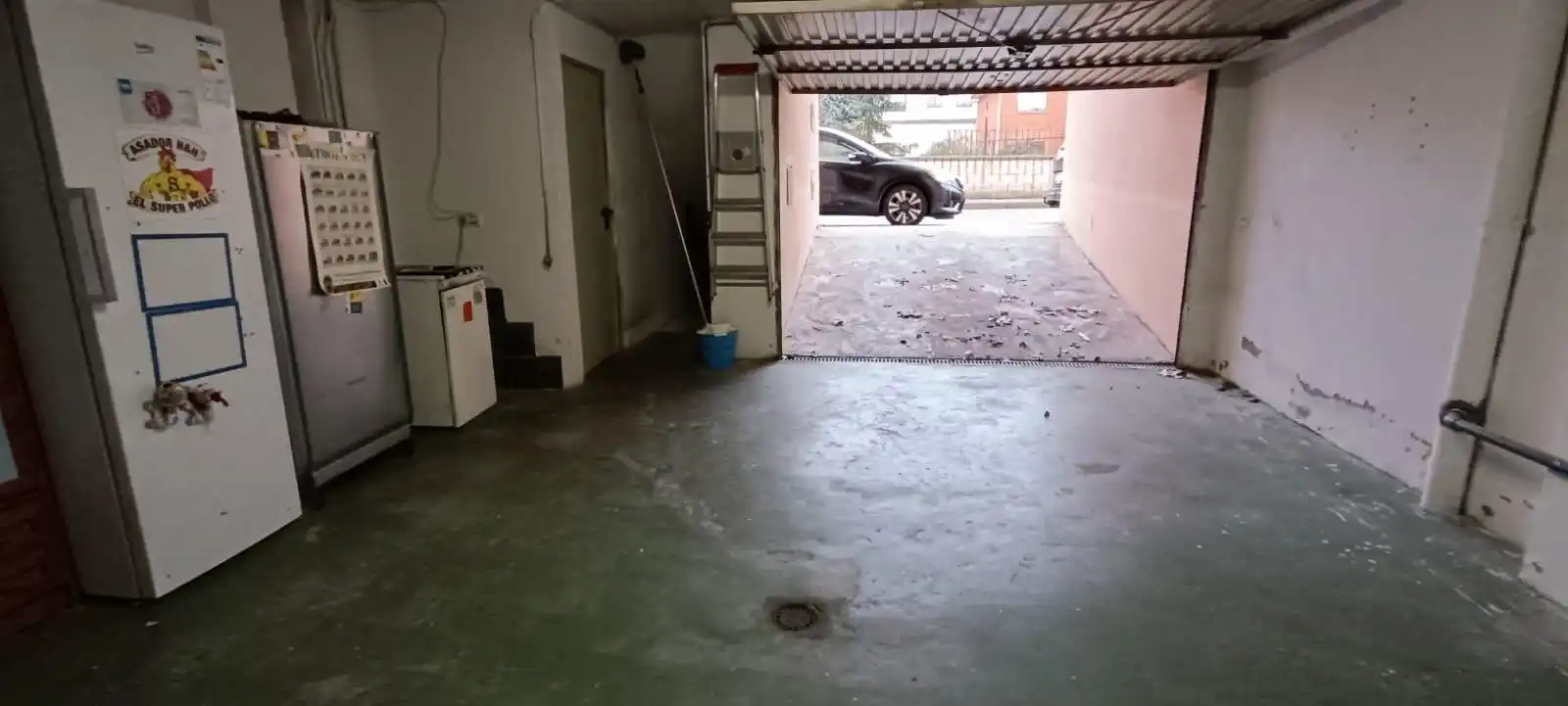 Parking de Casa adosada en venta en Monfarracinos con Calefacción, Jardín privado y Terraza