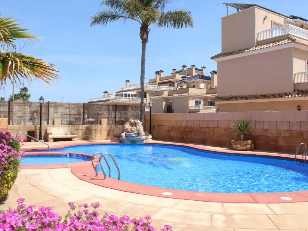 House with garden for sale in Calle Clavo, imagen 30