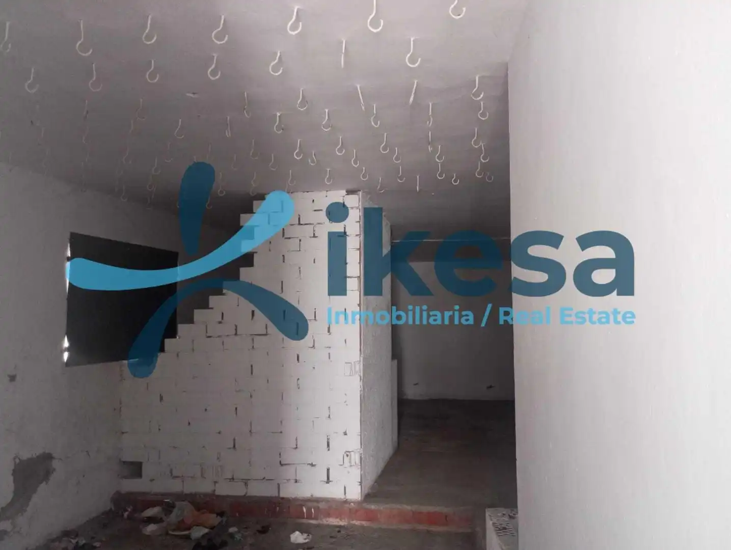 Casa adosada en venta en Calera de León