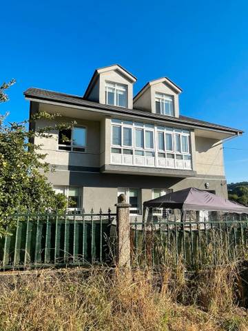 Casa-chalet en Venta en Rúa Cadaval en A Zapateira