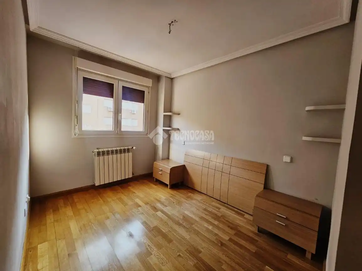 Bedroom of Flat for sale in Parla