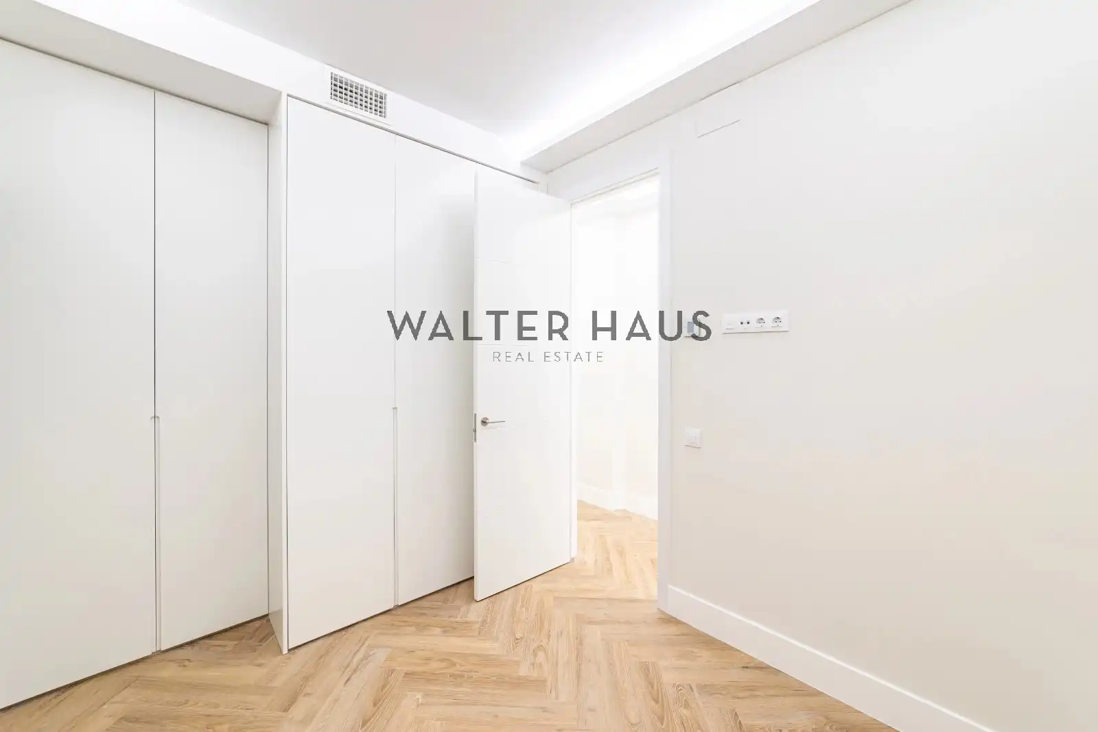 Flat with lift for sale in Calle de Fernán González, imagen 18