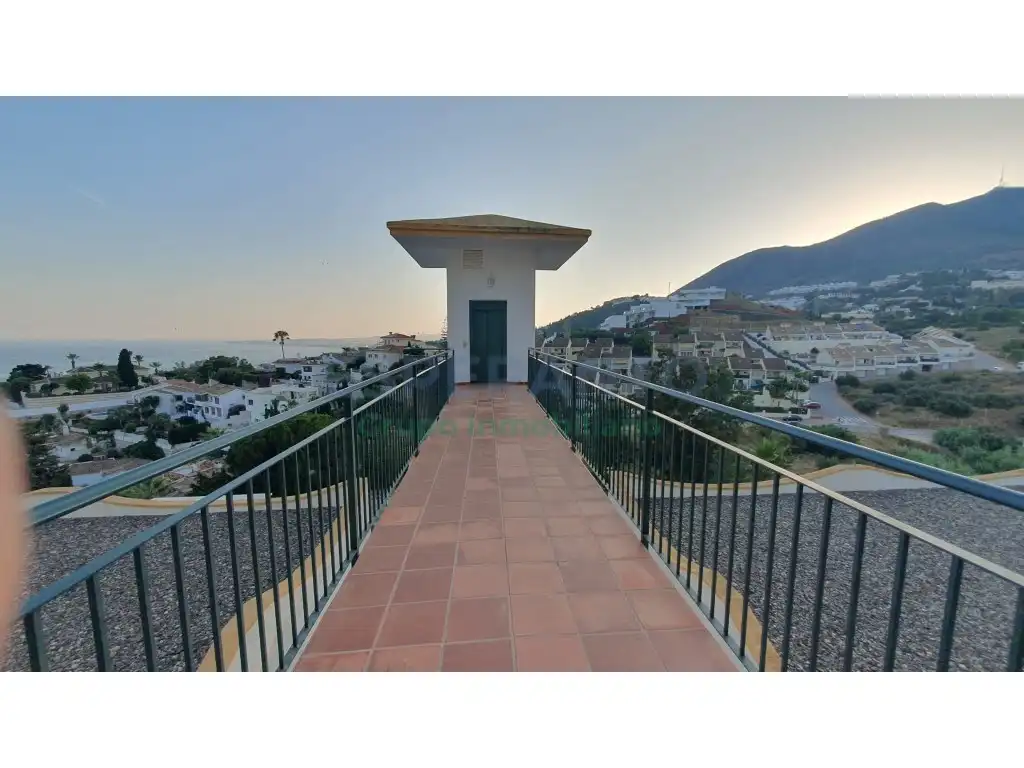 Vista exterior de Apartament de lloguer en Benalmádena amb Moblat