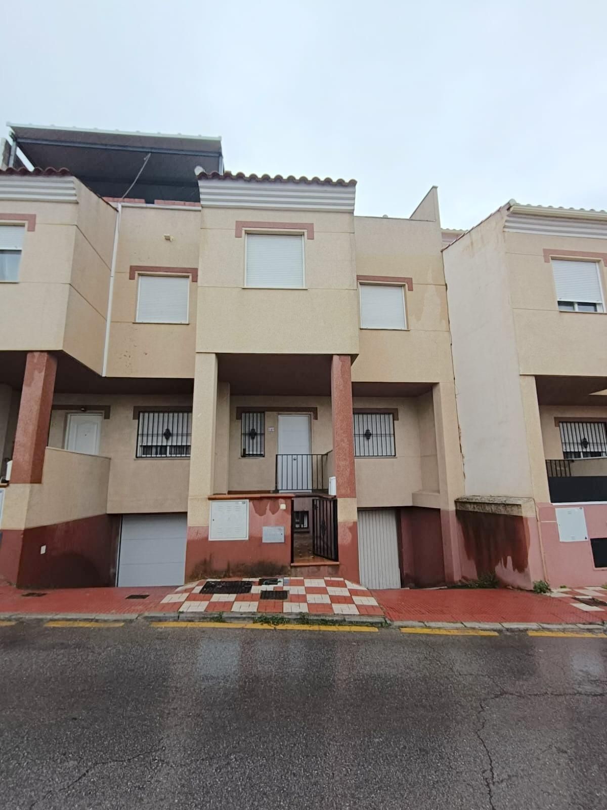 Single-family semi-detached for sale in Calle TORRECILLAS, Güevéjar