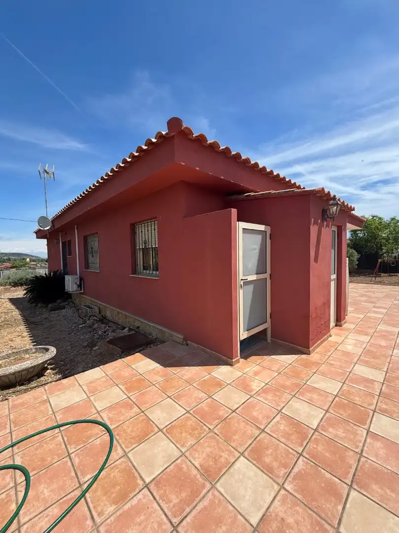 Vista exterior de Casa o chalet en venta en Catadau con Aire acondicionado, Jardín privado y Terraza