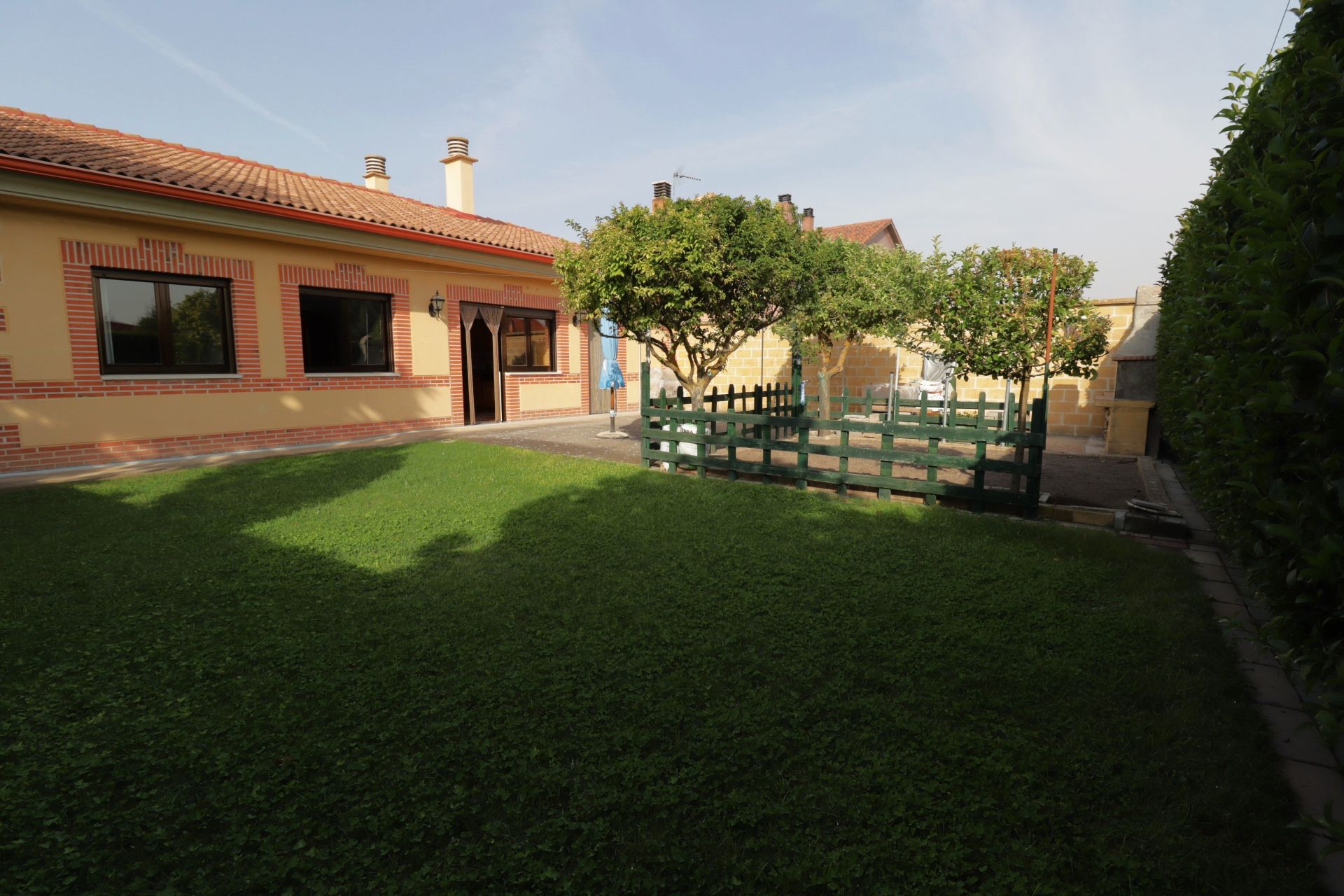 Jardín de Casa o chalet en venta en Aldeamayor de San Martín con Calefacción, Jardín privado y Terraza