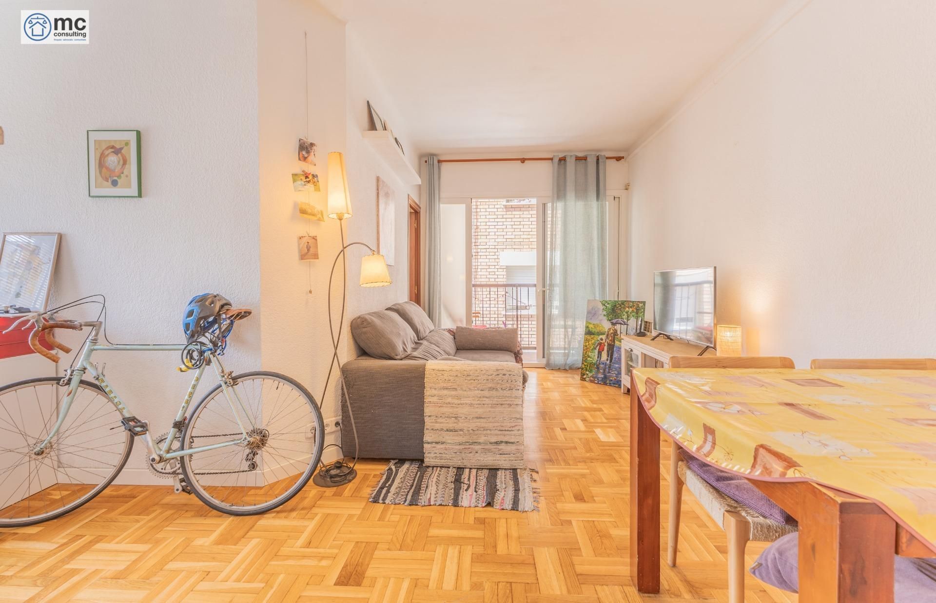 Vista exterior de Piso en venta en  Barcelona Capital con Parquet