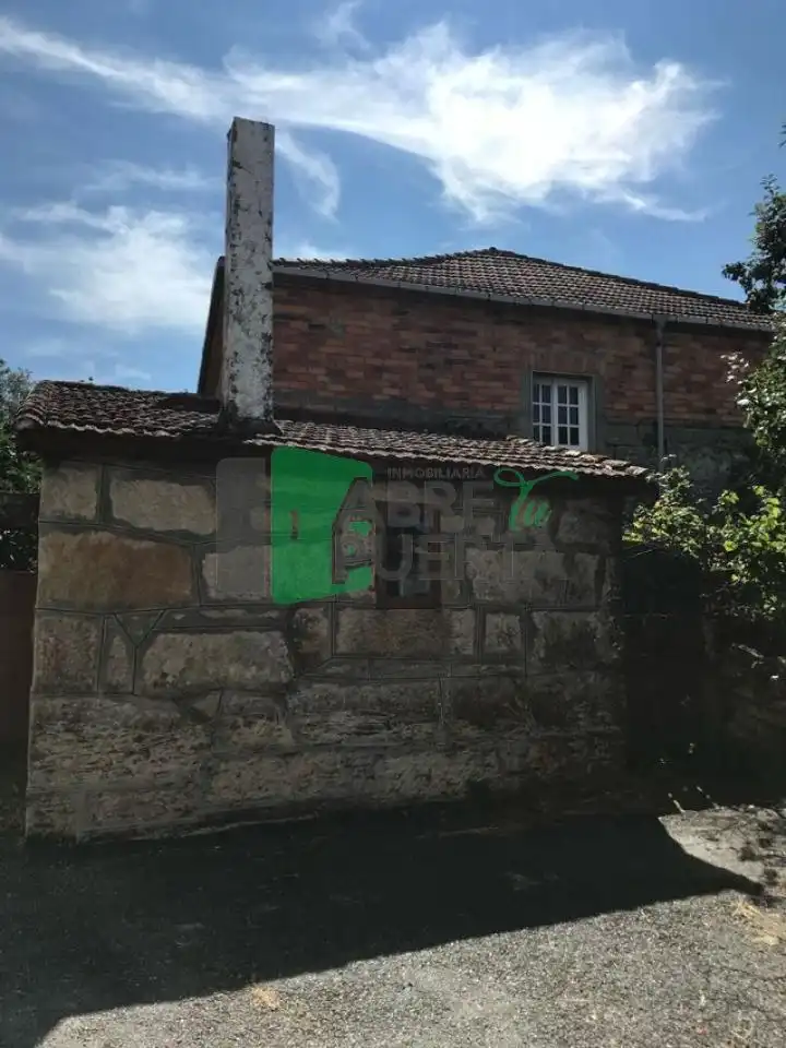 Casa rústica amb jardí en venda a Vilamarín