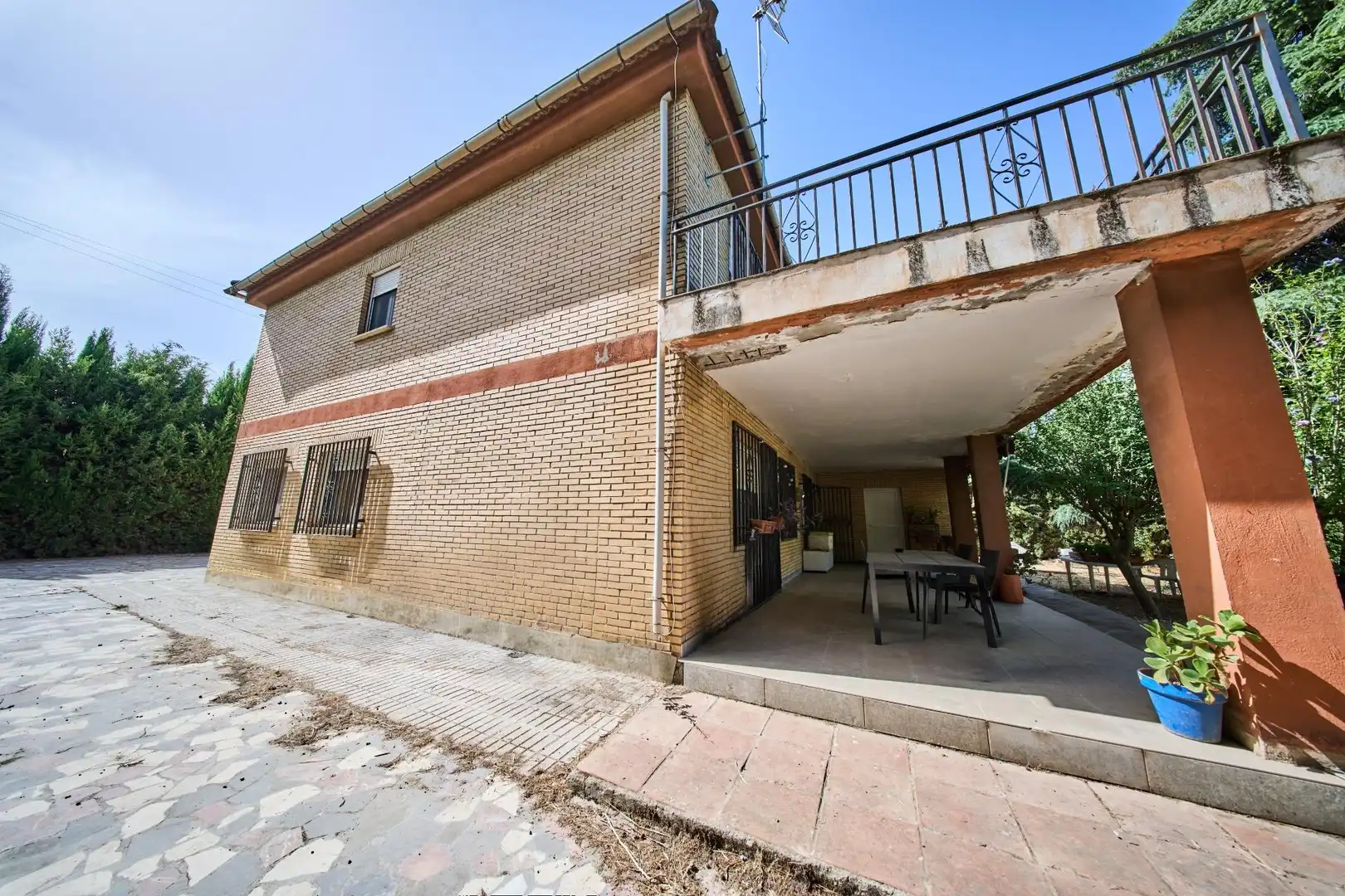 Vista exterior de Casa o chalet en venta en Alhendín con Calefacción