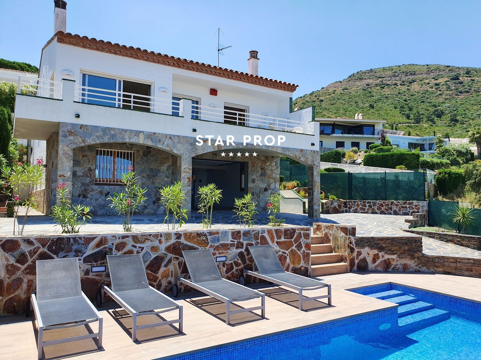 Exterior view of House or chalet for sale in El Port de la Selva  with Air Conditioner, Heating and Private garden
