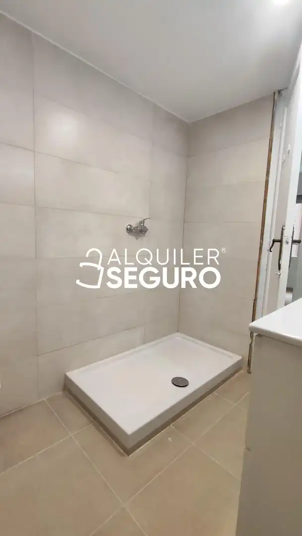 Baño de Piso de alquiler en Moncloa - Aravaca