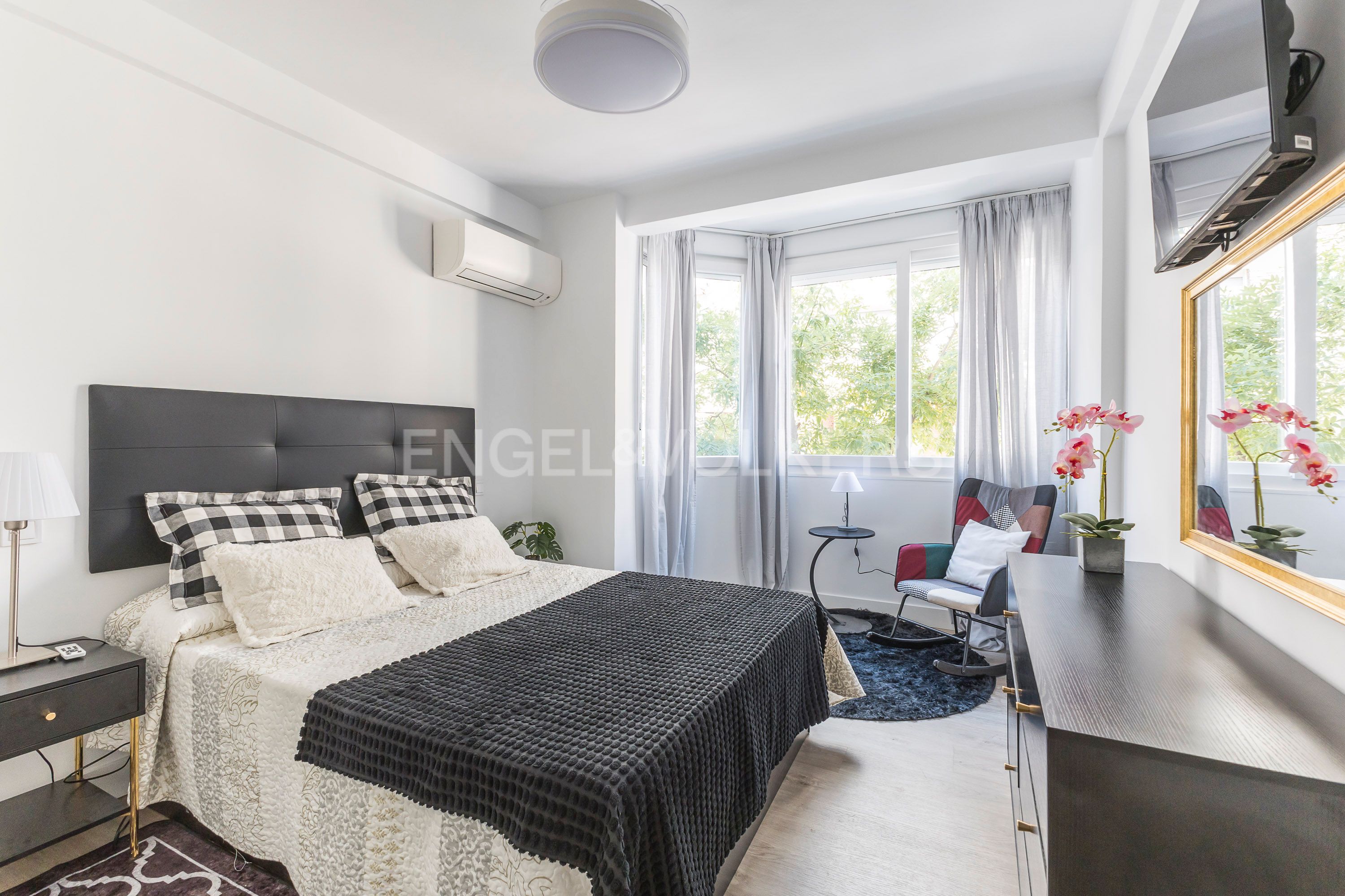 Dormitori de Apartament en venda en  Madrid Capital amb Aire condicionat, Calefacció i Terrassa