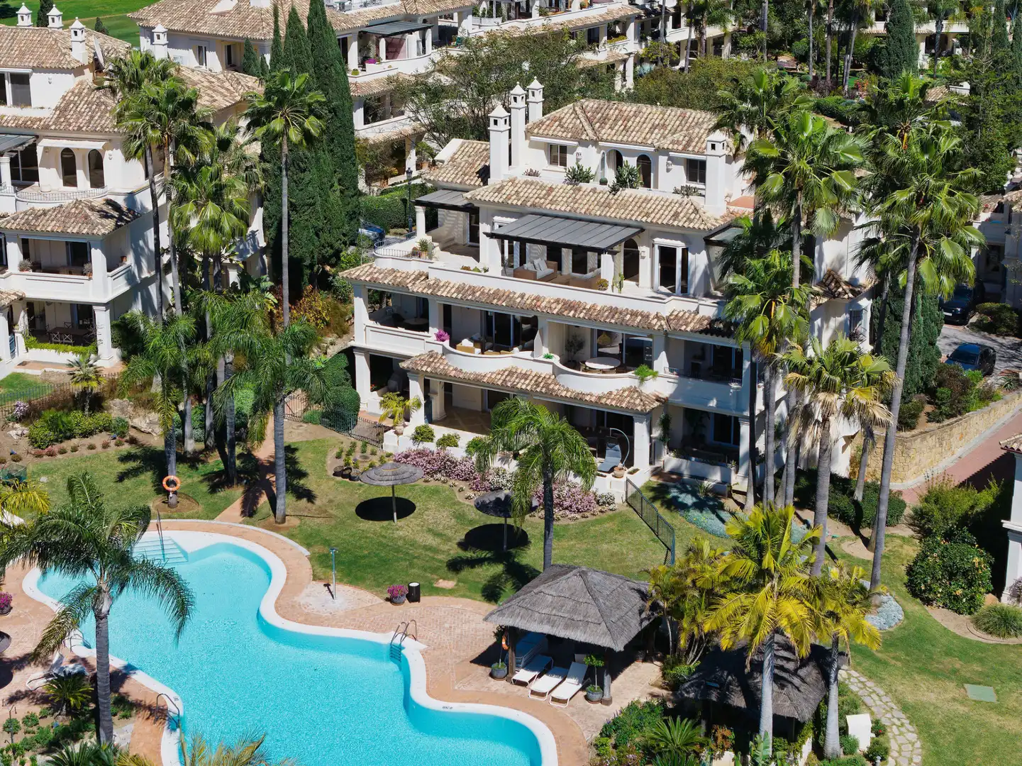 Exterior view of Attic for sale in Marbella  with Air Conditioner, Terrace and Storage room