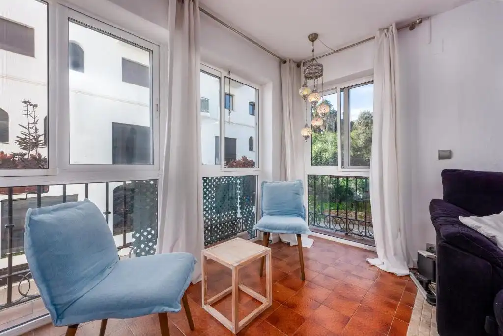 Apartamento con ascensor en venta en Puerto de la Duquesa, imagen 7