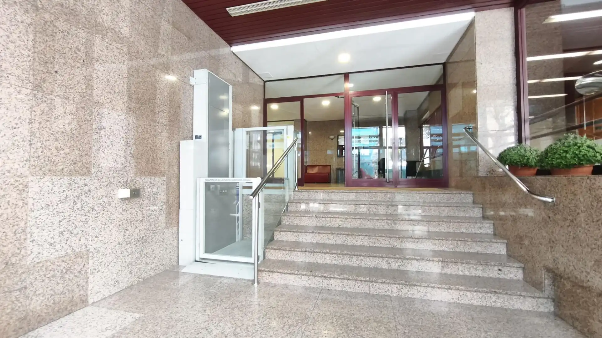 Piso de alquiler en Bilbao  con Calefacción y Amueblado