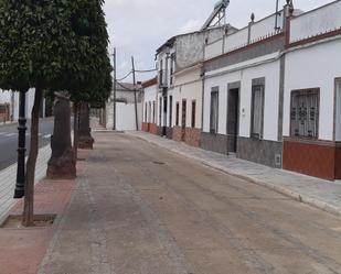 Vista exterior de Casa o xalet en venda en Carrión de los Céspedes