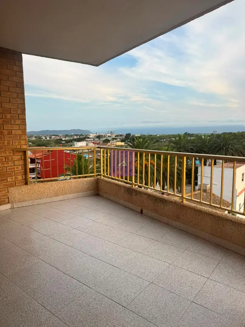 Apartament amb terrassa en venda a Carrer Riu Sénia, imagen 3