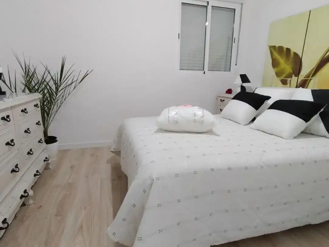 Dormitori de Casa o xalet en venda en La Zubia Ciudad
