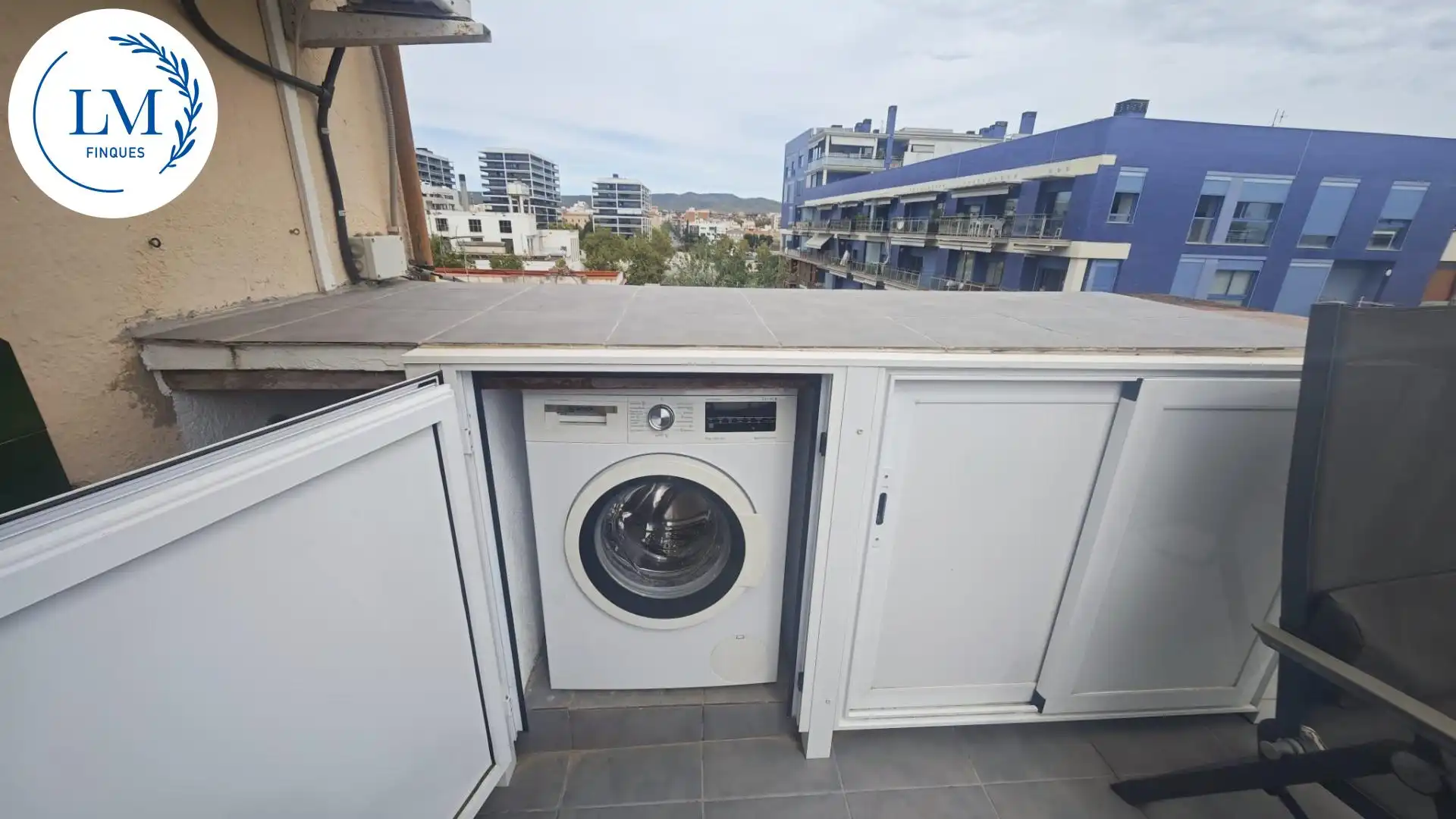 Terrasse von Dachboden zur Miete in Vilanova i la Geltrú mit Klimaanlage, Terrasse und Möbliert