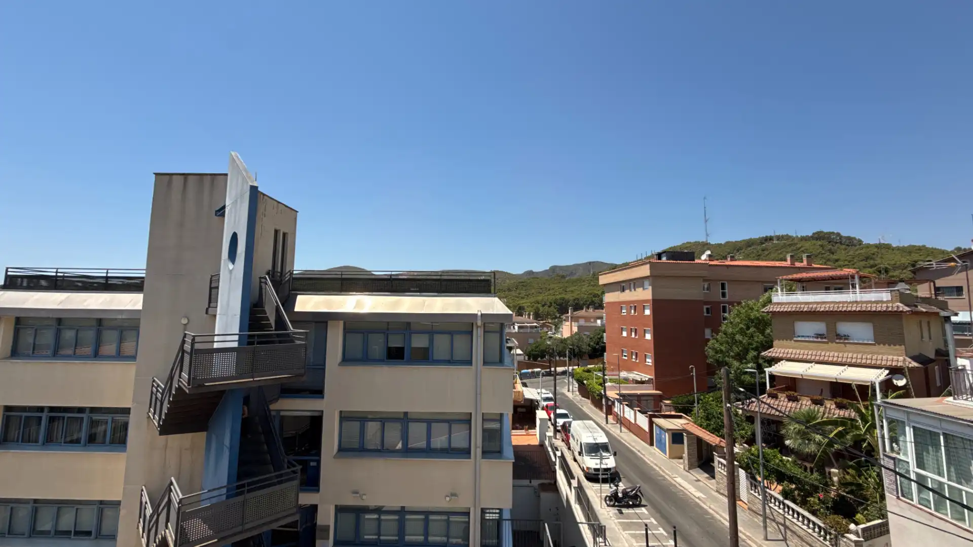 Vista exterior de Pis en venda en Castelldefels amb Aire condicionat i Balcó