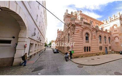 Exterior view of Flat for sale in  Cádiz Capital  with Air Conditioner and Furnished