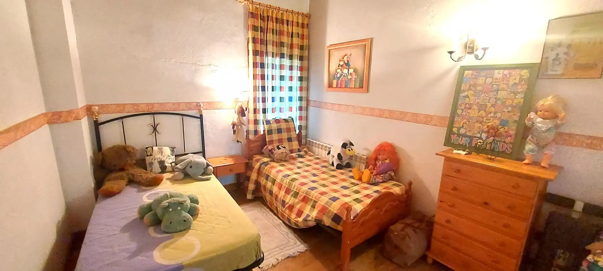 Dormitori de Casa o xalet en venda en La Seu d'Urgell amb Calefacció