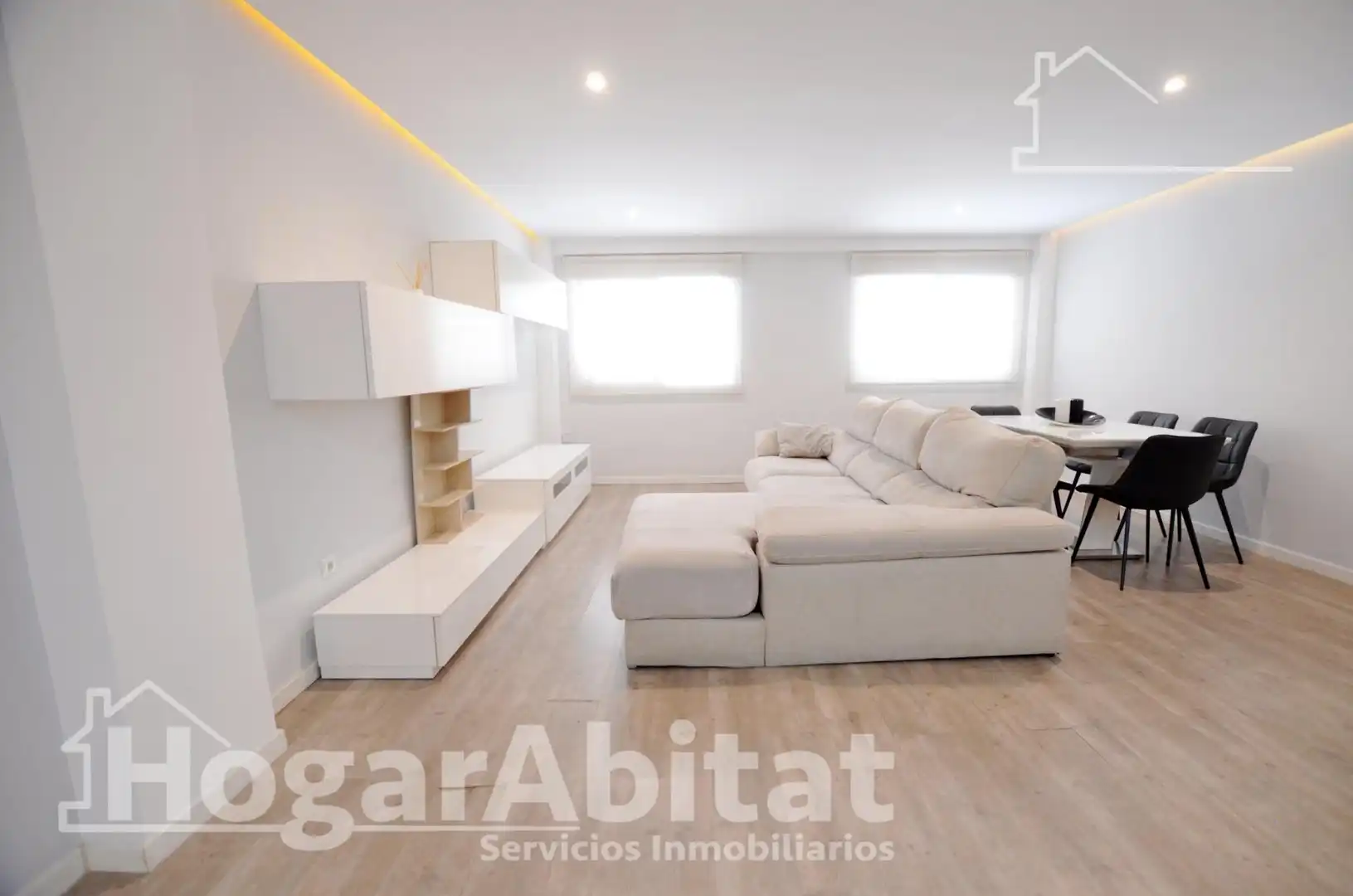 Flat for sale in Calle Presbítero Baltasar Carrasco
