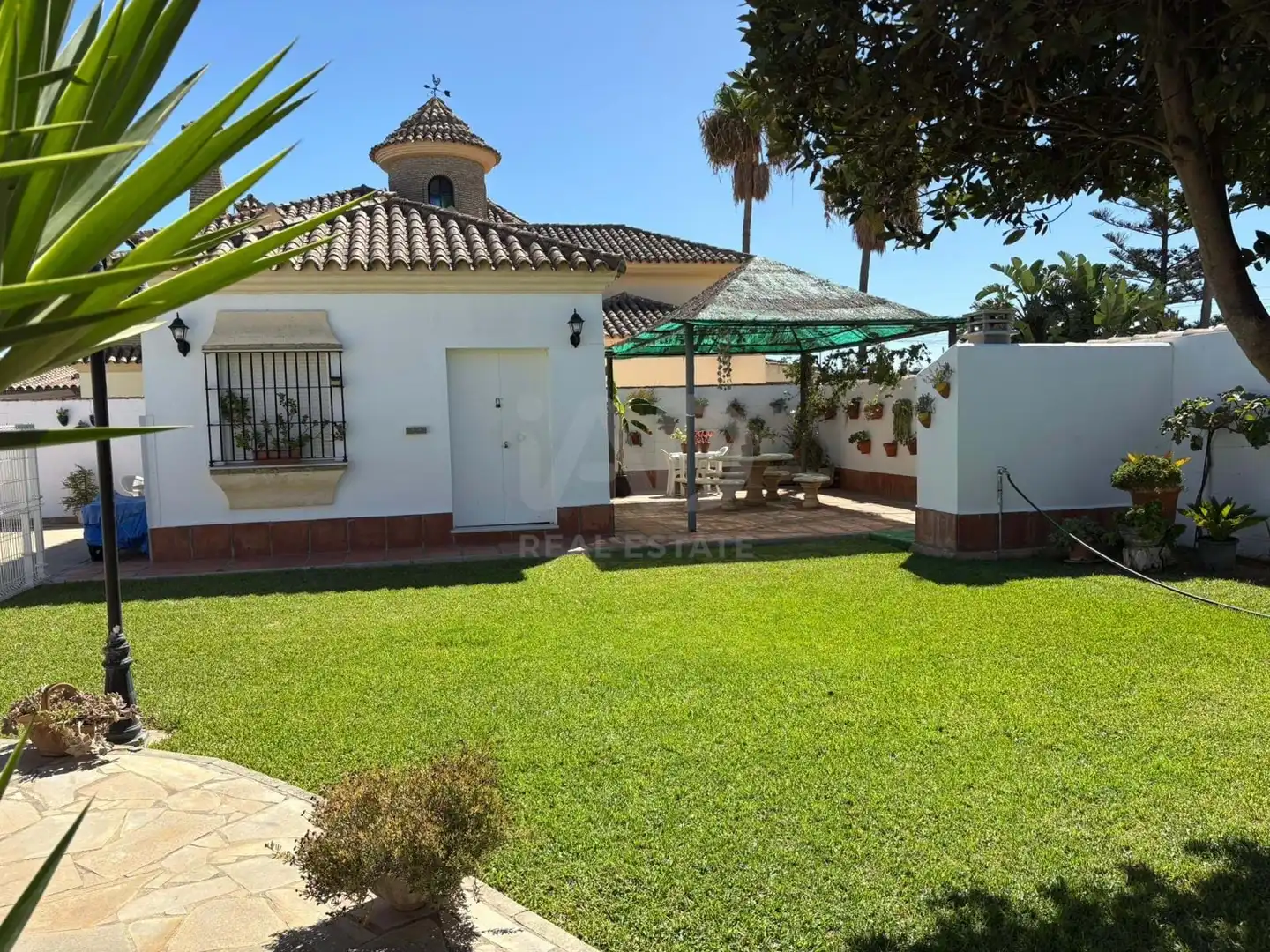 Jardín de Casa o chalet en venta en Chiclana de la Frontera con Aire acondicionado, Calefacción y Piscina