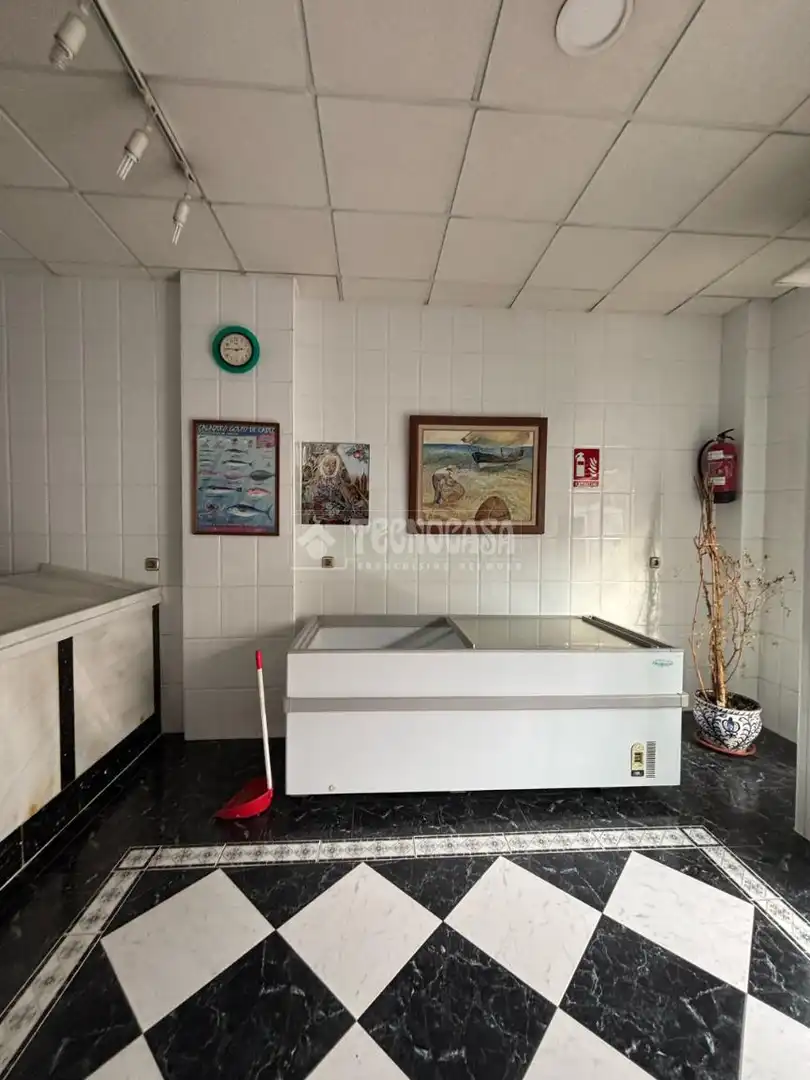 Local comercial en venta en Cenes de la Vega, imagen 3