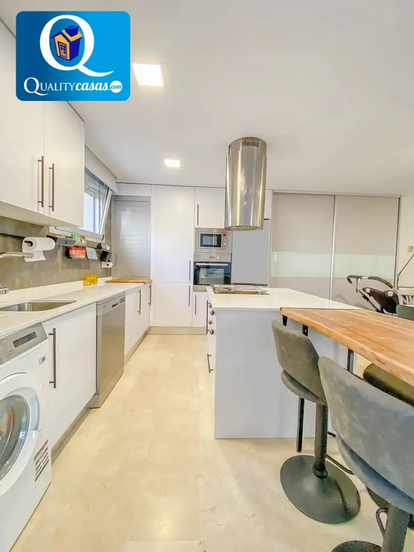 Cocina de Casa o chalet en venta en Mutxamel con Aire acondicionado, Calefacción y Terraza