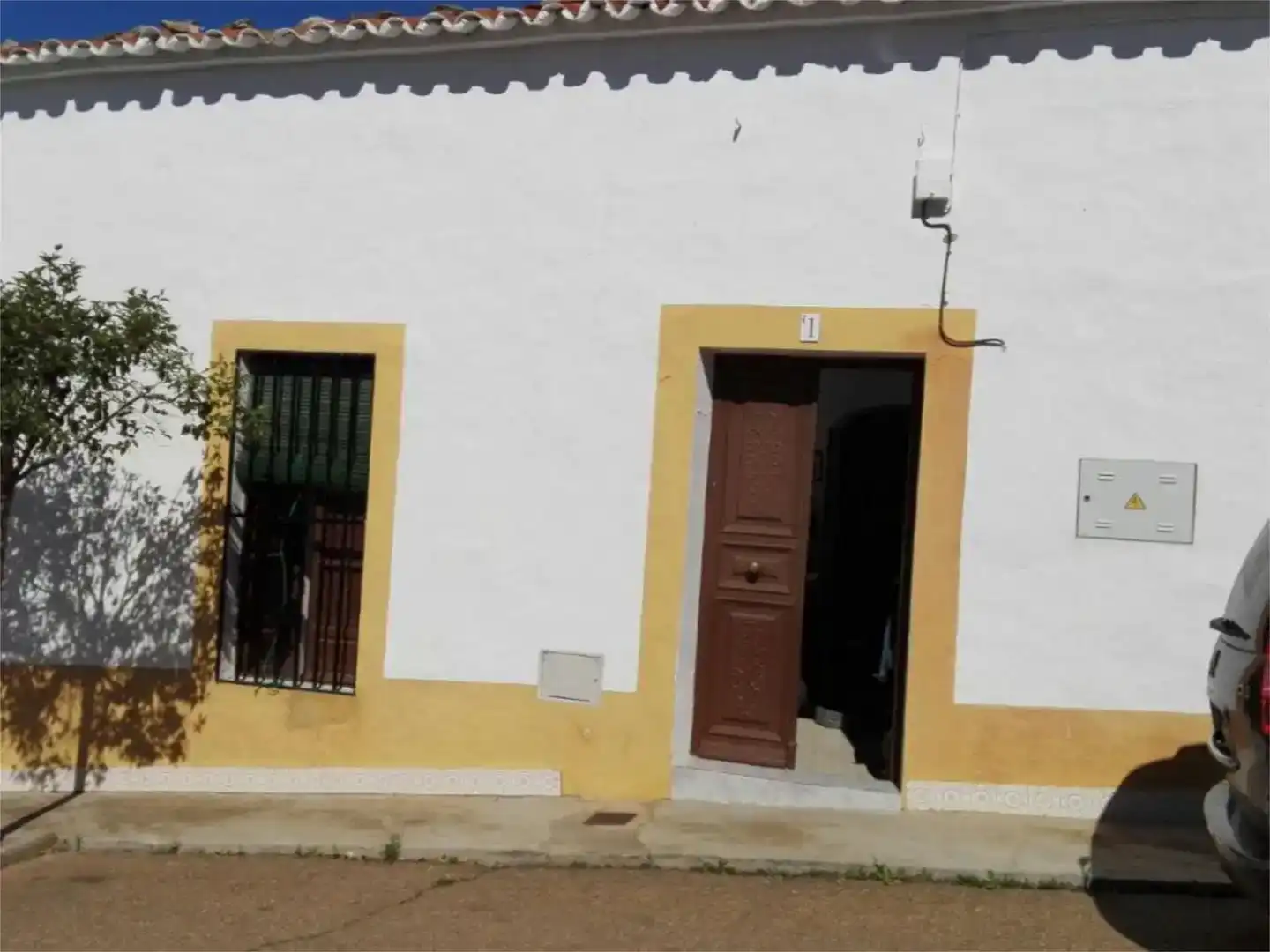 Vista exterior de Casa adosada en venda en Puebla de la Reina, Badajoz